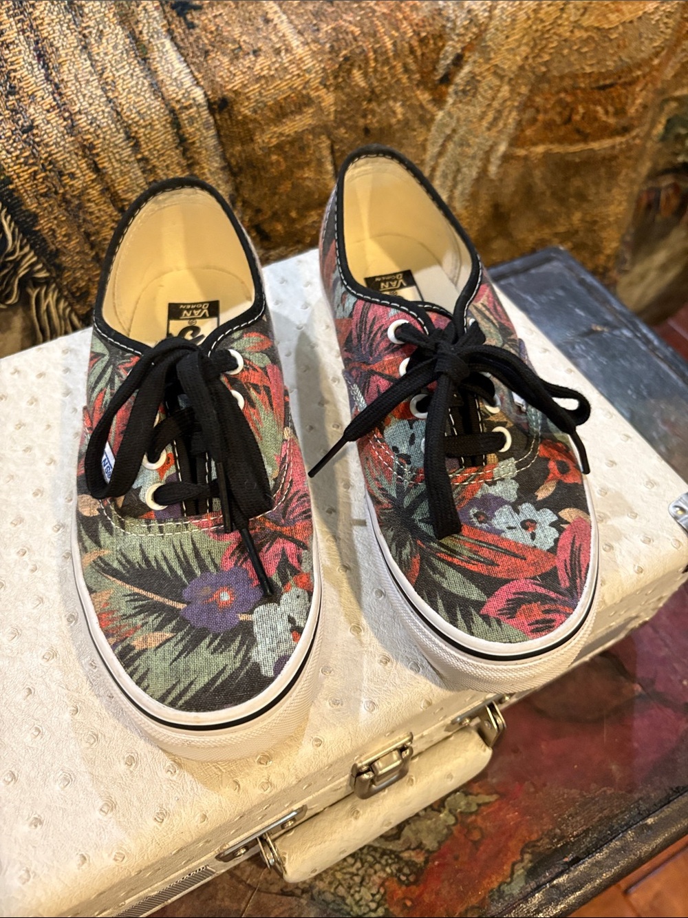 Vans Low-Top Floral Canvas Sneakers in Black, Red, Green
